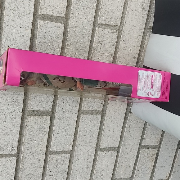 1992 Army Barbie - Picture 6 of 11